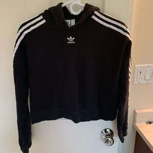 ADIDAS crop sweatshirt !